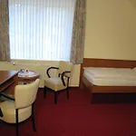 Marie-luise, Garni,therme 3*