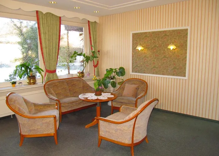 Marie-luise, Garni 3*